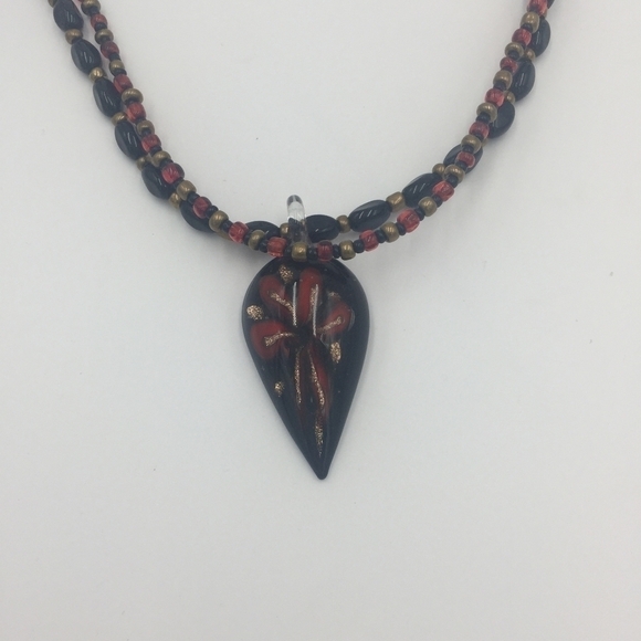 Handpainted Pointed Pendant Beaded Necklace Red - Picture 2 of 7